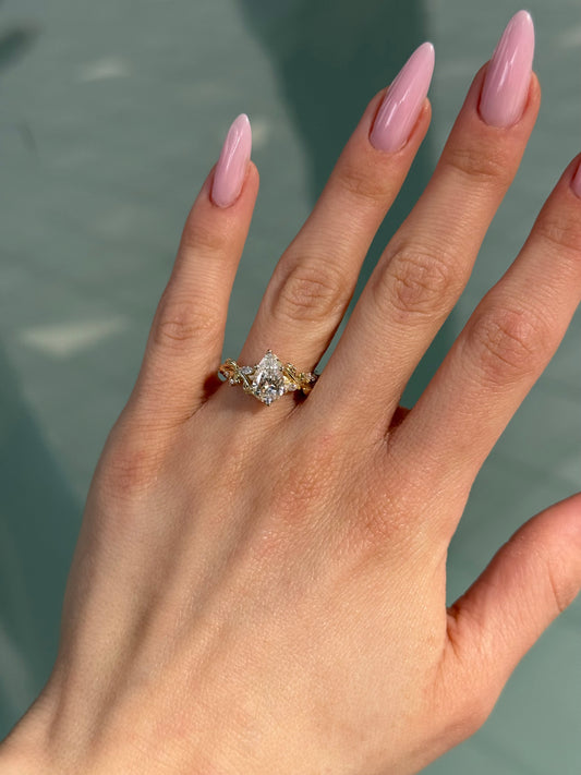 Fairytale Engagement Ring - 1.00 Ct Pear Shape