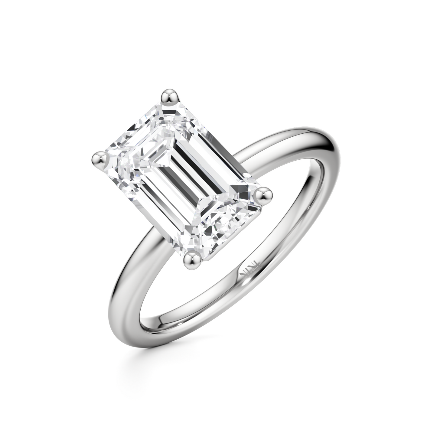Solitaire Emerald Cut Diamond Engagement ring - 2.50 Ct