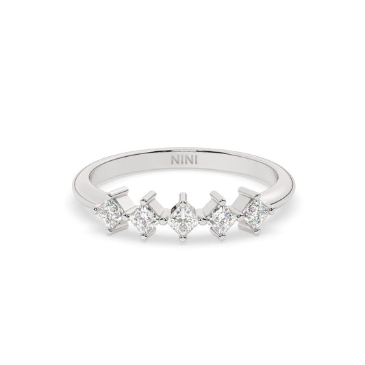 Princess Cut Diamonds Ring