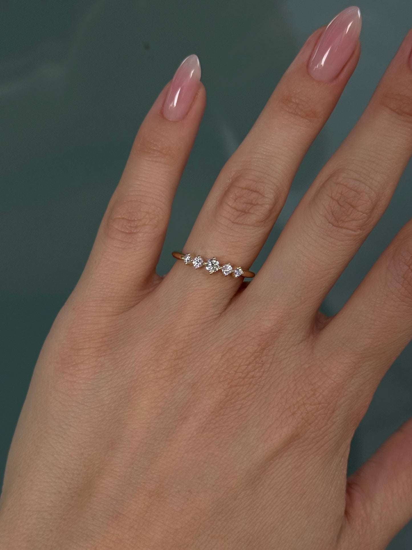 5 Diamonds Shiny Ring