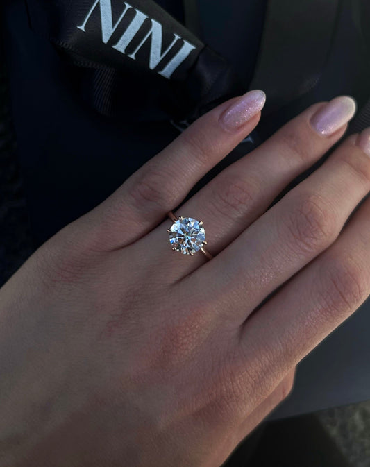 Solitaire Engagement Ring 3.00 Ct - 6 Prongs